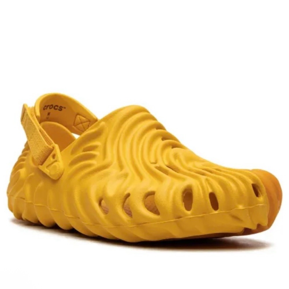 NWT Crocs Pollex "Yolk" clogs